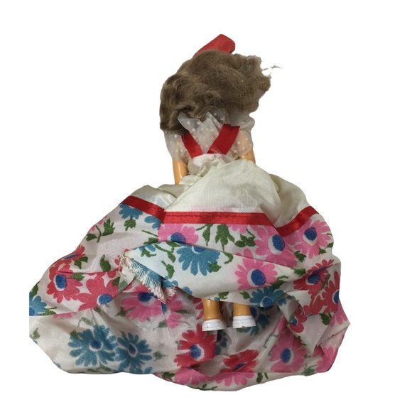 Vintage Collectible Doll Wearing Floral Printed Dress- Dirty Blonde Hair - Picture 6 of 7